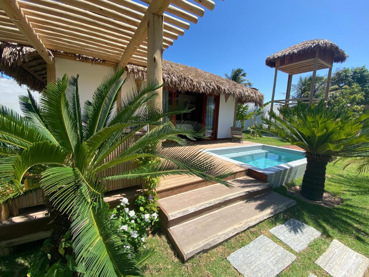 Tiki Pool's Bungalows Fortim Bagian luar foto