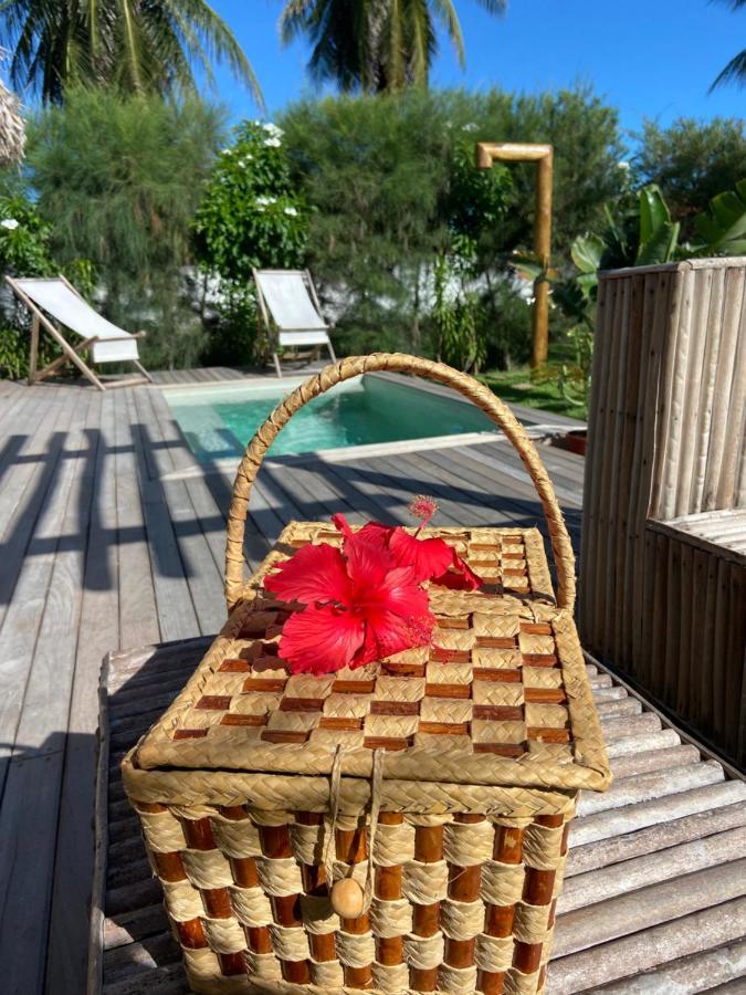 Tiki Pool's Bungalows Fortim Bagian luar foto